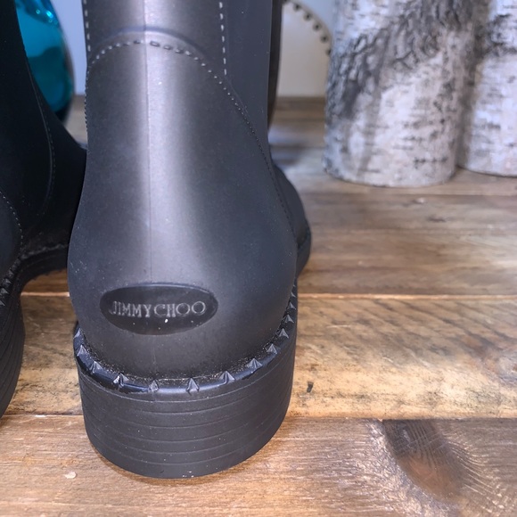 New Jimmy Choo Edith Flat Matt & Shiny Rain Boots - Picture 6 of 8